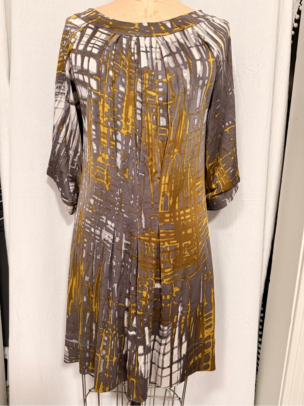 BCBG Max Azaria, Printed Silk knit Dress with Cold Shoulder
